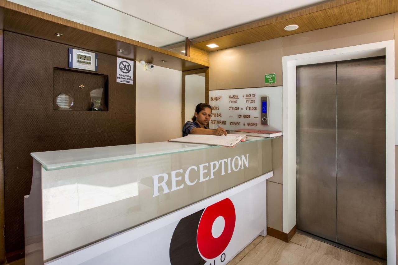 Capital O 35557 Hotel Aura Bombay Esterno foto